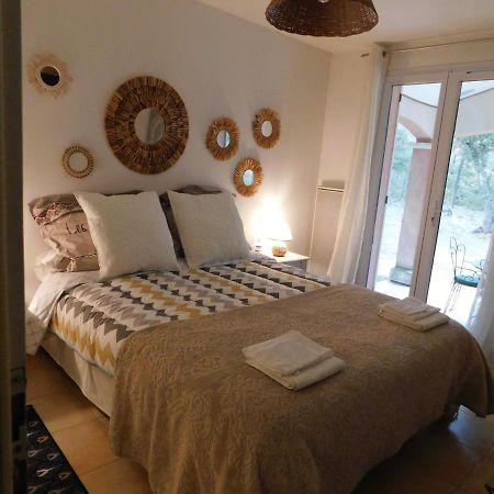 Bed and Breakfast Chez Marie Регюс Экстерьер фото